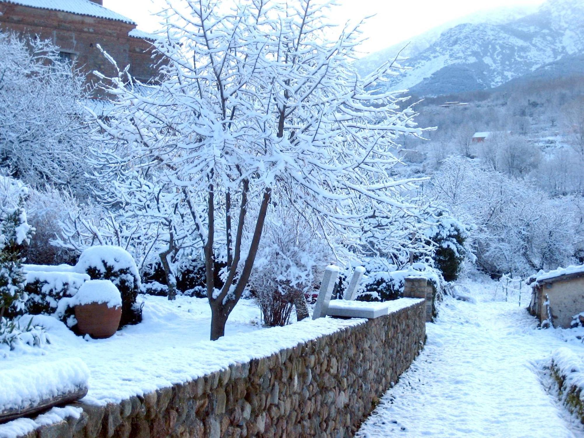 El Jardin Del Convento, Casa Rural Хервас Экстерьер фото
